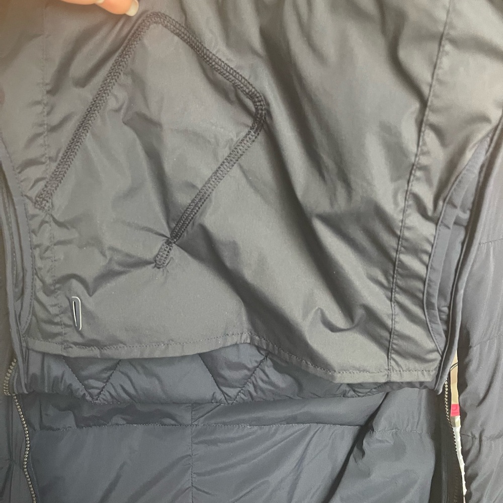 Lululemon Puffer Pullover - image 4